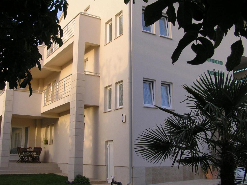 Apartments Oaza Regi Medulin Buitenkant foto